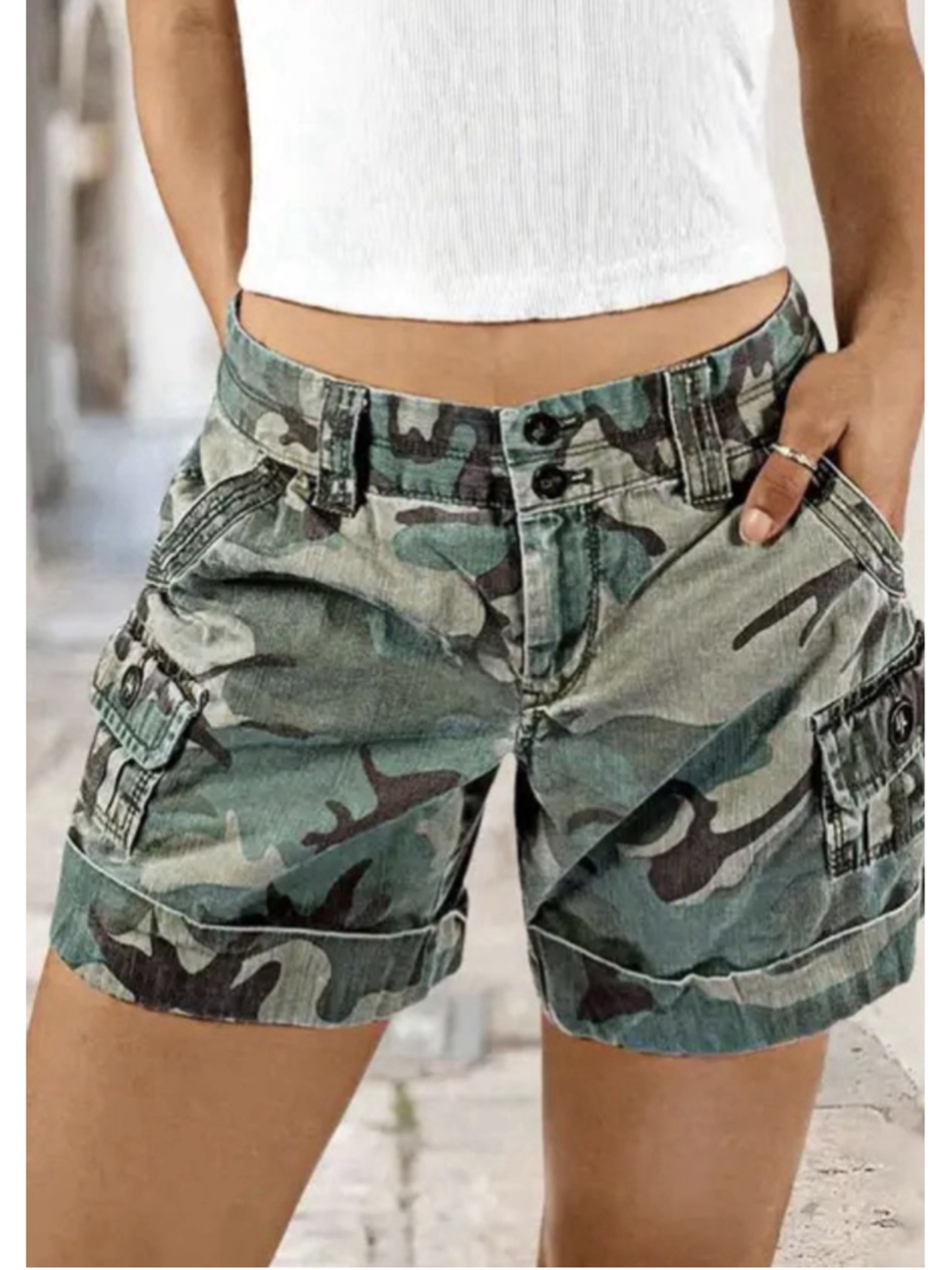 Flamingals Camo Print Roll Hem Flap Pocket Mid Rise Shorts XS